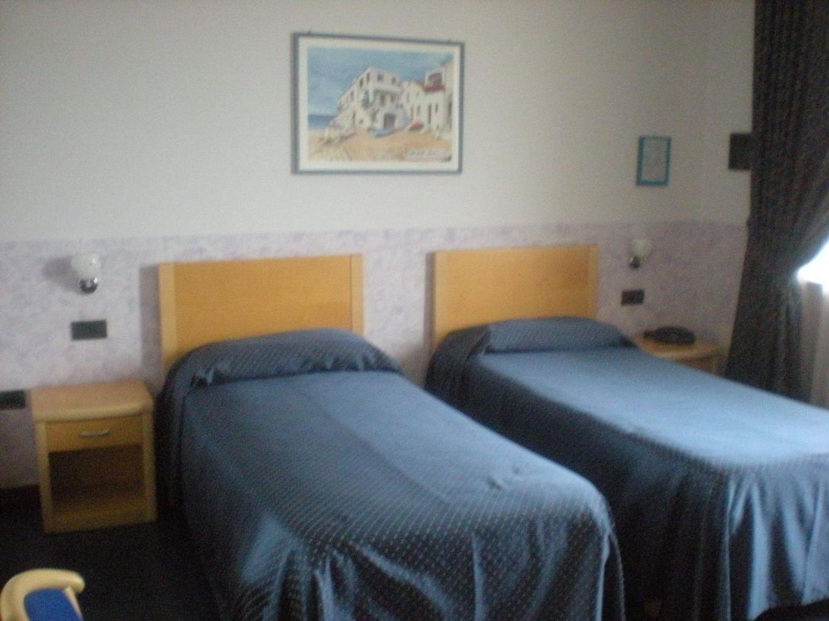 Hotel Roma Bussolengo Habitación foto